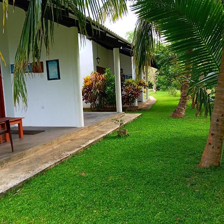 Hideaway Homestay Habarana Esterno foto