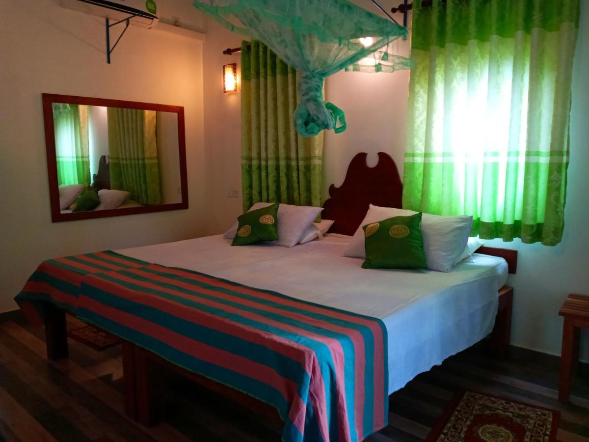 Hideaway Homestay Habarana Esterno foto