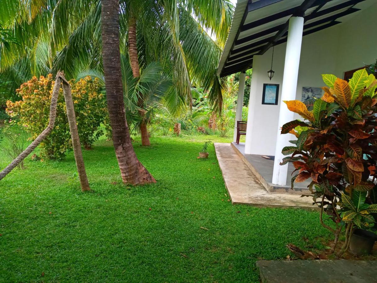 Hideaway Homestay Habarana Esterno foto