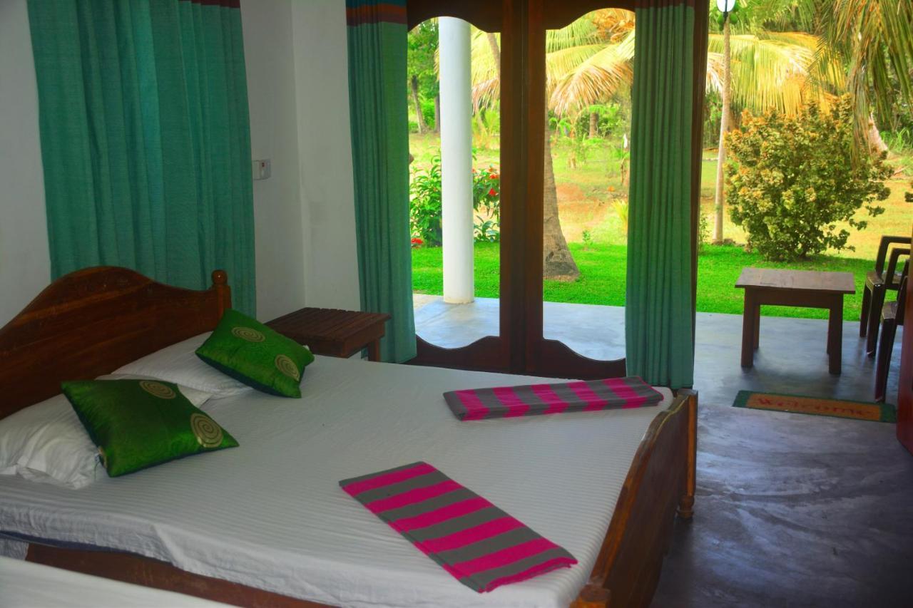 Hideaway Homestay Habarana Esterno foto