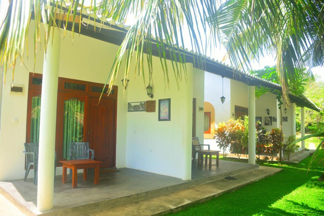 Hideaway Homestay Habarana Esterno foto