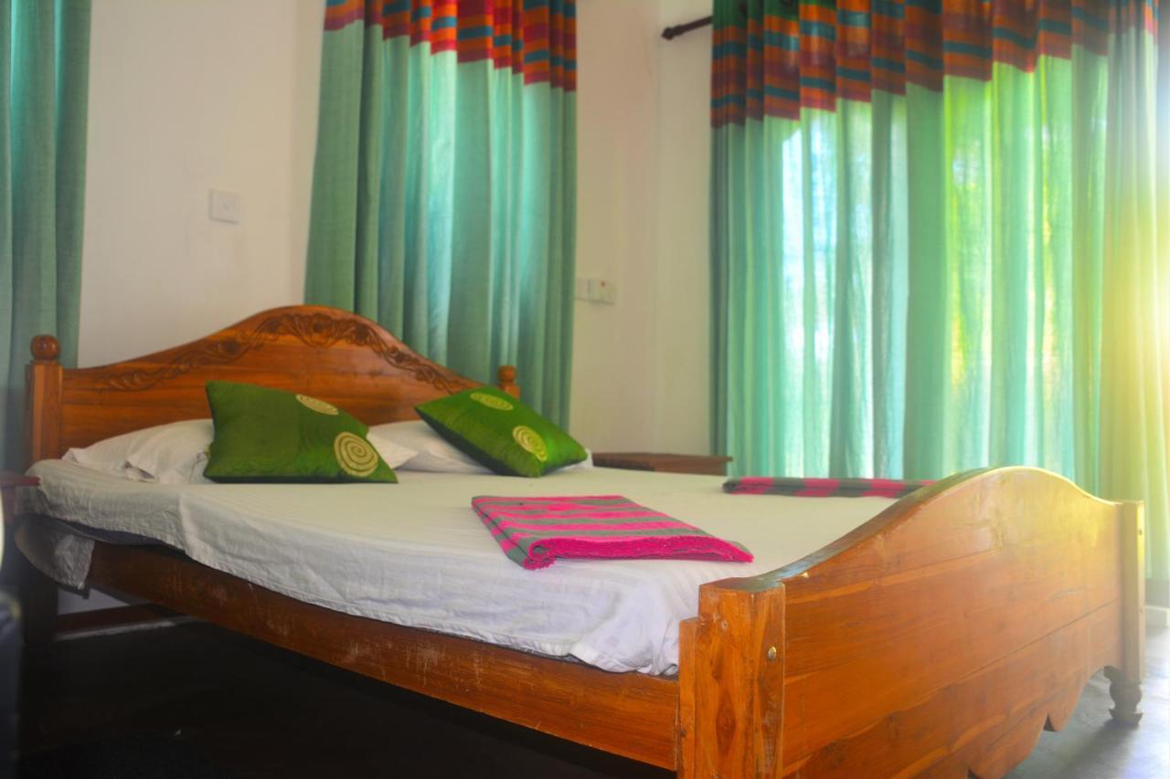 Hideaway Homestay Habarana Esterno foto