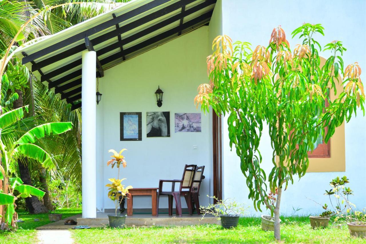 Hideaway Homestay Habarana Esterno foto